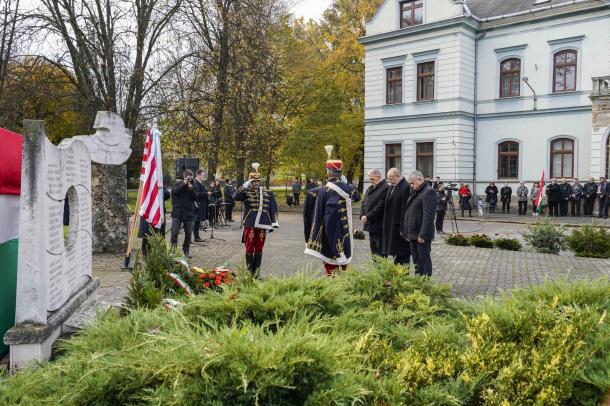 A Magyar Szocialista Párt Ózdi Szervezete elhelyezte a koszorút.